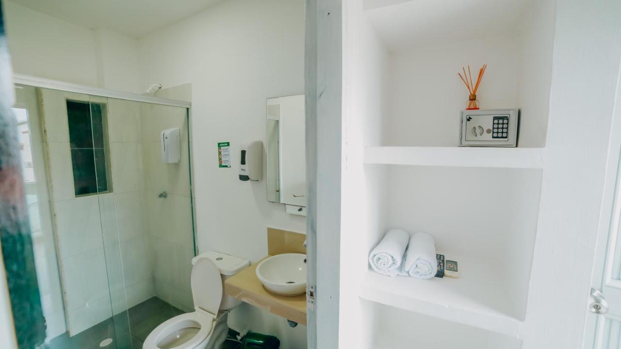 Green Covenas By Bernalo Hotels Екстериор снимка